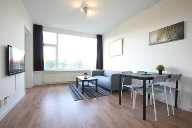 53μ² Διαμέρισμα προς ενοικίαση για 1950€/μήνα σε Parallelweg, The Hague