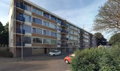 m2 Appartement à louer pour 713.02€/mois à Peter Benoitstraat 36, Bergen op Zoom