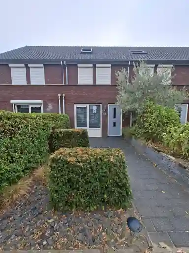 112m2 house to rent for 1975€/month in Pepermuntstraat, Heinkenszand
