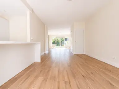 124m2 apartment to rent for 3660€/month in Laan van Nieuw Oosteinde 234, Voorburg