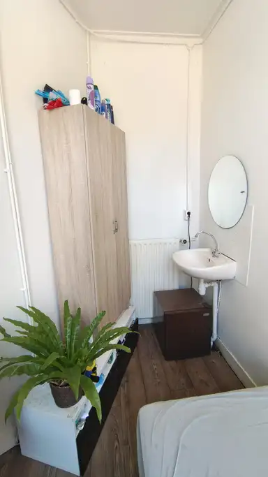 13m2 room to rent for 685€/month in Bankastraat, Dordrecht