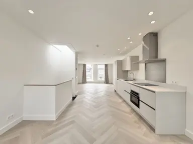 85m2 apartment to rent for 3650€/month in Albert Cuypstraat, Amsterdam