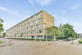 95m2 flat to rent for 2125€/month in Johannes Calvijnlaan 44, Amstelveen