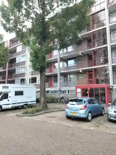 12m2 Zimmer zur Miete für 450€/Monat in Burgemeester Velthuijsenlaan, Leidschendam