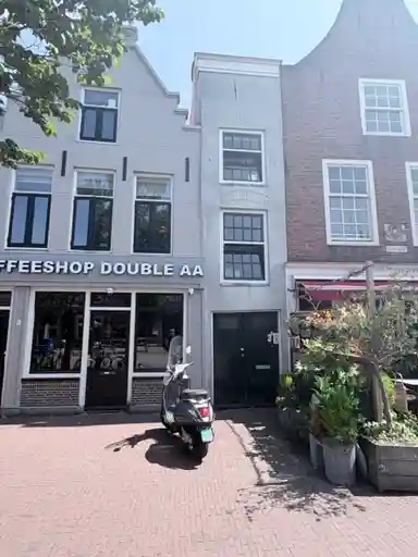 35m2 Chambre à louer pour 1160€/mois à Nieuwe Beestenmarkt, Leiden