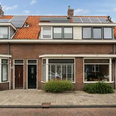 77m2 maison à louer pour 2499€/mois à Gerard Brandtstraat 20, Leiden