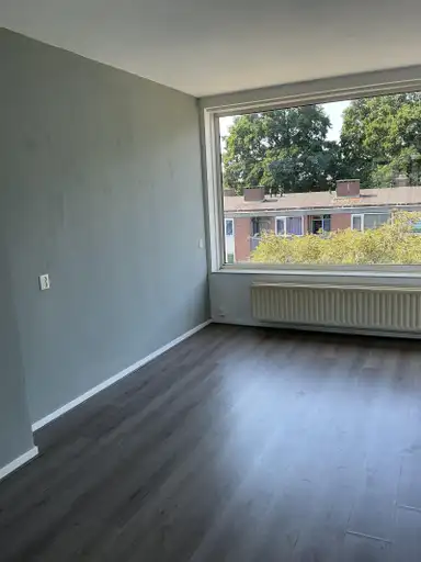 48m2 apartment to rent for 390€/month in Neptunusstraat, Zwijndrecht