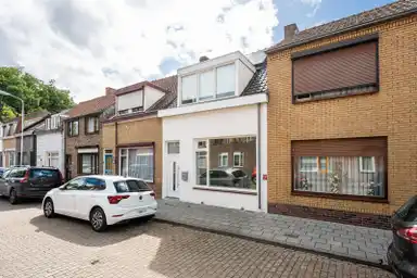 107m2 house to rent for 1449€/month in Kloosterlaan, Sas van Gent