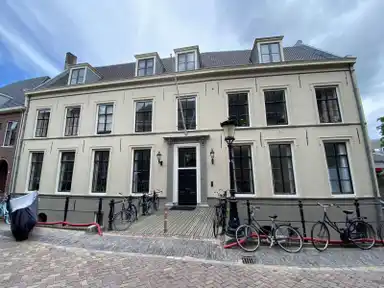 31m2 Appartement te huur voor 1260€/maand in Kromme Nieuwegracht 39, Utrecht