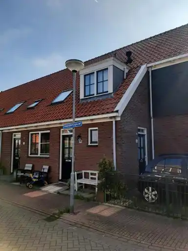 60.8m2 apartment to rent for 625€/month in Veenderijgouw 82, Broek in Waterland