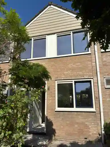 64m2 huis te huur voor 764.14€/maand in Krugerstraat 33, Zaandam