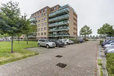 85m2 apartment to rent for 2100€/month in Fluiterlaan 250, Capelle aan den IJssel