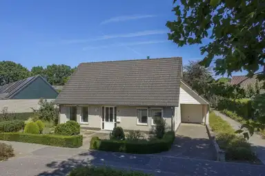 233m2 house to rent for 1575€/month in Afferdse Heide, Afferden