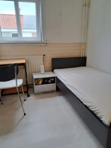 9m2 room to rent for 600€/month in Honingstraat 25, Tiel