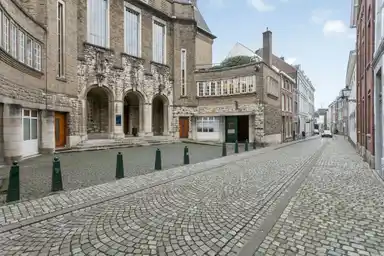 165m2 Flat zur Miete für 1895€/Monat in Lenculenstraat, Maastricht