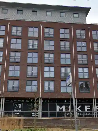 100m2 Flat zur Miete für 1200€/Monat in Middeldijkerplein, Barendrecht