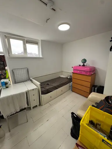 16μ² Δωμάτιο προς ενοικίαση για 950€/μήνα σε Lange Singelstraat, Schiedam