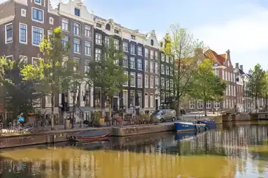 91m2 Appartamento in affitto per 2500€/mese a Kloveniersburgwal 63, Amsterdam