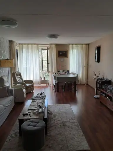 100m2 flat to rent for 920€/month in Amethiststraat, Alphen aan den Rijn