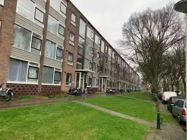 37m2 Appartement à louer pour 498.2€/mois à Nettelhorststraat 109, The Hague