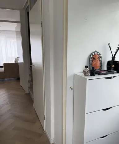100m2 Appartement te huur voor 1160€/maand in Kapzaag, Zaandam