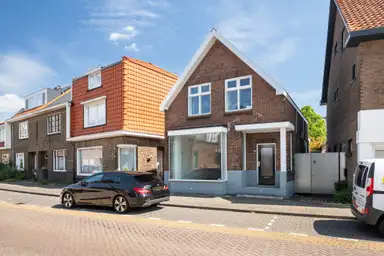 106m2 maison à louer pour 2200€/mois à Oranjelaan 32, Waddinxveen