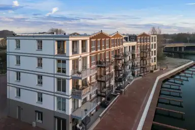 187m2 Wohnung zur Miete für 4500€/Monat in Anna van Rijnkade, Nieuwegein