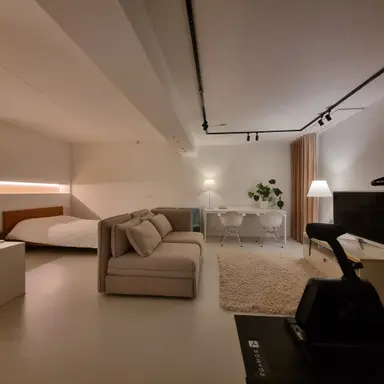 55μ² στούντιο προς ενοικίαση για 1450€/μήνα σε Het Laagt, Amsterdam