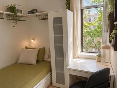 m2 Chambre à louer pour 800€/mois à Van der Haerstraat, The Hague