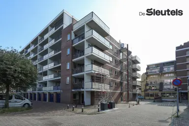 53m2 apartment to rent for 685.7€/month in Stellingmolen 16, Leiden