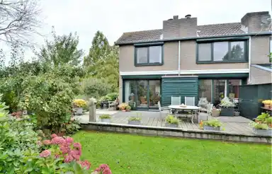 90m2 apartment to rent for 1750€/month in Groenlandse kade, Vinkeveen