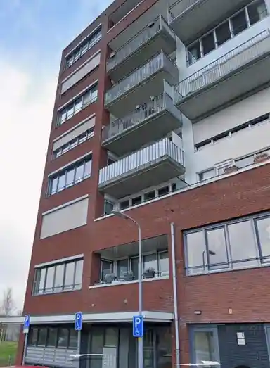 104m2 Appartement à louer pour 860€/mois à Athenelaan, Nieuw-Vennep