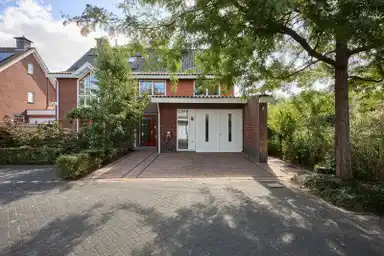 206m2 house to rent for 3750€/month in Klapwijkse eilanden, Berkel en Rodenrijs
