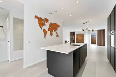 155m2 maison à louer pour 3600€/mois à Marguerite Yourcenarstraat, Amsterdam