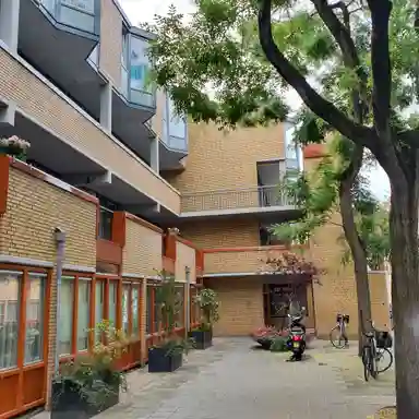 98m2 apartment to rent for 1275€/month in Gouvernestraat 38B, Rotterdam