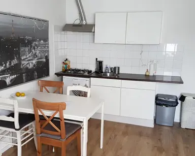 21m2 studio à louer pour 1100€/mois à Paul Krugerkade, Haarlem