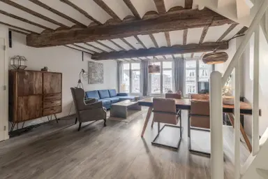 135m2 Appartamento in affitto per 2250€/mese a Markt, Maastricht