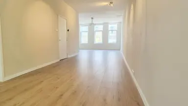 143m2 Haus zur Miete für 2850€/Monat in Van den Hoonaardstraat, Rotterdam