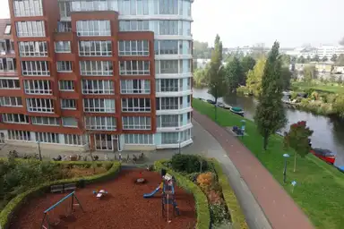 100m2 Appartement à louer pour 2750€/mois à Karperweg, Amsterdam