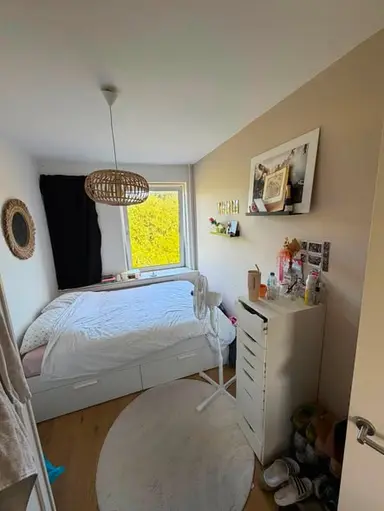 10m2 room to rent for 730€/month in Van Nijenrodeweg, Amsterdam