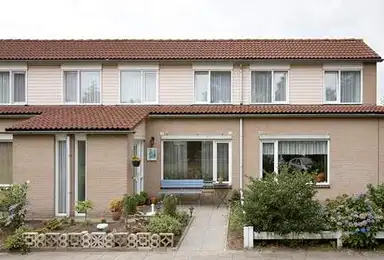 98m2 maison à louer pour 824.96€/mois à Elferinksweg 272, Enschede
