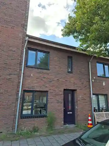 70m2 apartment to rent for 1228€/month in Bep van Klaverenstraat, Haarlem