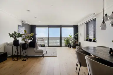100m2 apartment to rent for 3500€/month in Anna van Buerenplein 211, The Hague