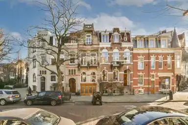 283m2 maison à louer pour 12000€/mois à Cornelis Schuytstraat 3, Amsterdam