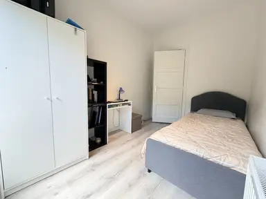 95m2 Chambre à louer pour 950€/mois à Van de Wateringelaan, Voorburg