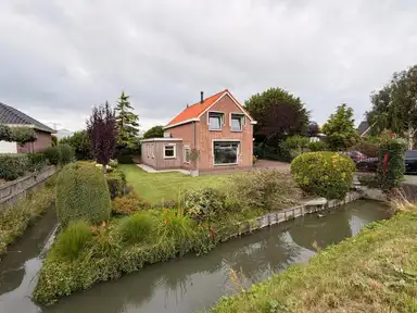 216m2 house to rent for 2995€/month in Hoge Noordweg 14, Naaldwijk