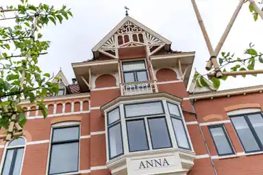 162m2 flat to rent for 4600€/month in Nieuwe Parklaan 193, The Hague