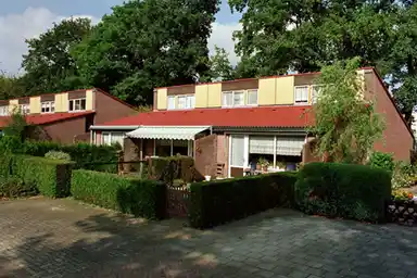 85m2 maison à louer pour 722.42€/mois à Meester De Wolfstraat 49, Enschede