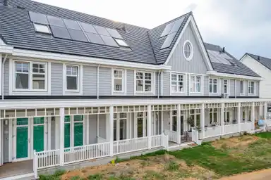 152m2 house to rent for 2750€/month in Anna van Berchemdreef 64, Monster