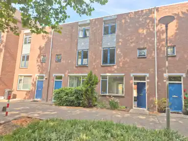 108m2 huis te huur voor 1228.07€/maand in Valenciadreef 53, Rotterdam